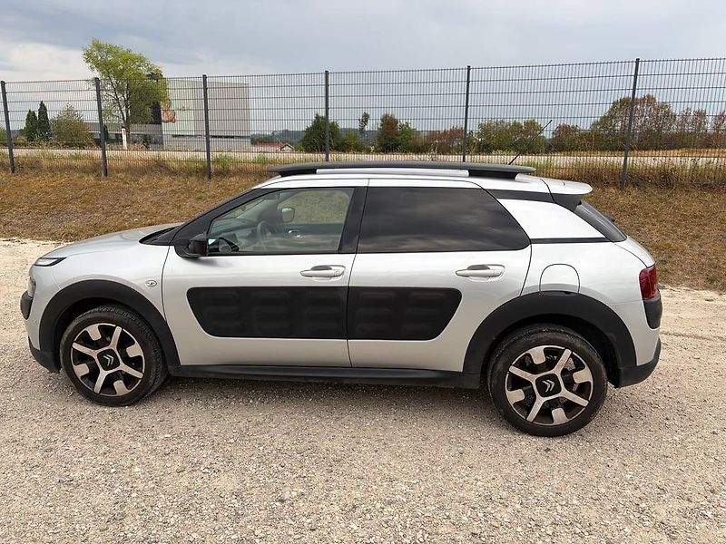 Citroën C4 Cactus (2018) 1,2 PT - Shine - Automat - fotka 8 z 12