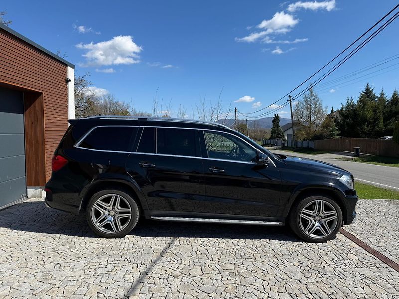 Mercedes-Benz GL (2014) 4.7 /320kW AMG paket - fotka 5 z 10