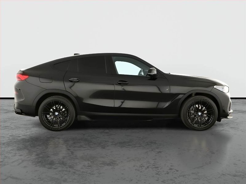 BMW X6 (2021) xDrive40d - fotka 6 z 22