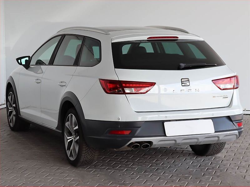 Seat Leon (2014) X-Perience 2.0 TDI, 4X4 - fotka 4 z 24