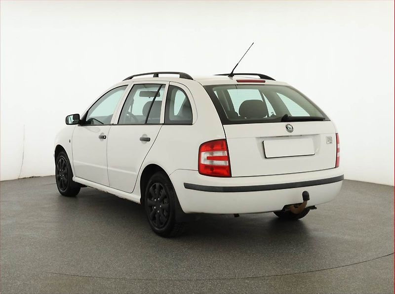 Škoda Fabia (2004) 1.2 12V, Serv.kniha - fotka 4 z 13