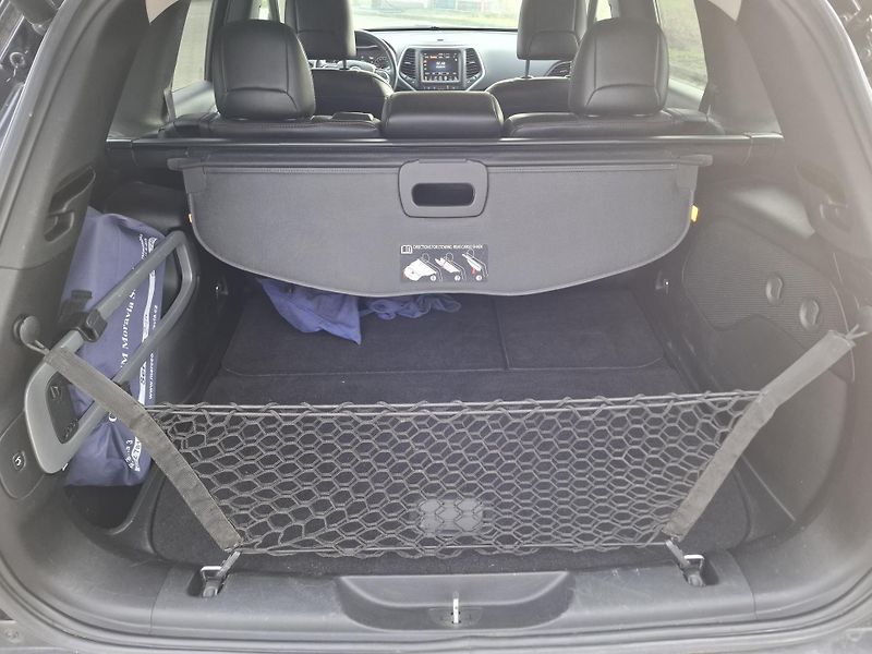 Jeep Cherokee (2014) 3,2 L V6 TRAIL RATED - fotka 5 z 16
