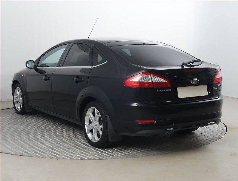 Ford Mondeo (2011) Titanium 2.0 TDCi, po STK - fotka 4 z 15