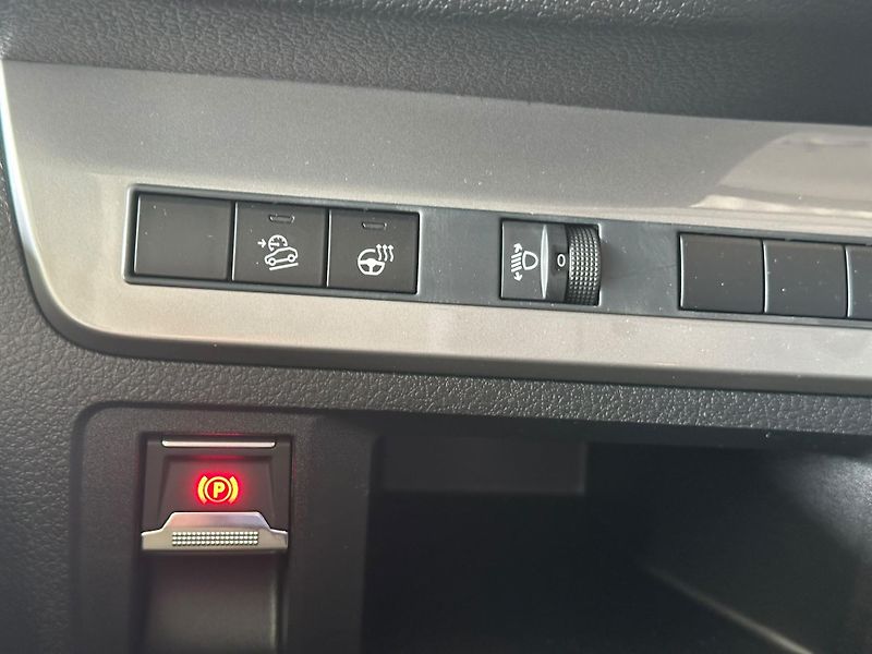 Peugeot Traveller (2025) Active Standard 2.0 BlueHDi - fotka 14 z 17