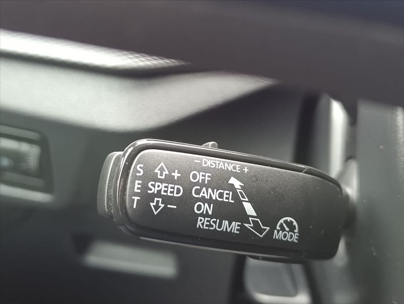 Škoda Scala 1,6 TDi DSG Ad.tempomat LED AL - fotka 30 z 36