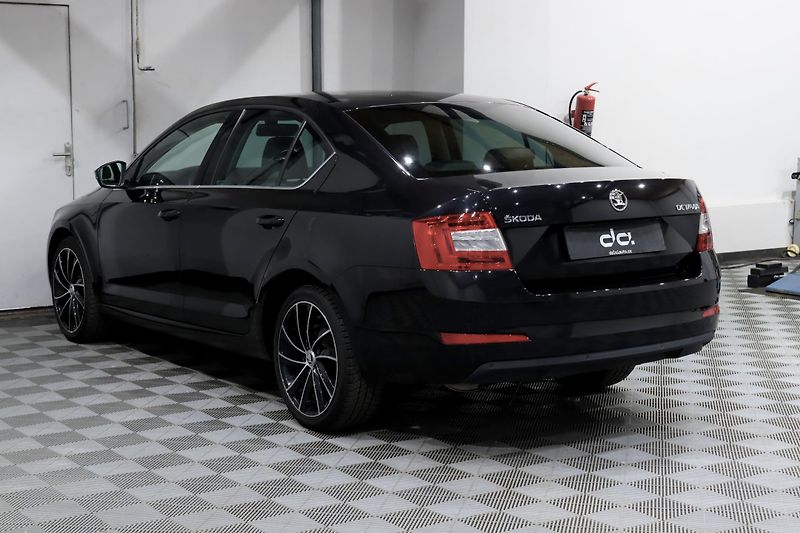 Škoda Octavia 3 1.4 TSI 110 kW - fotka 5 z 28