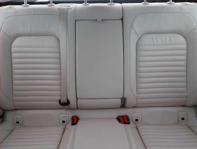 Volkswagen Passat (2015) Highline 2.0 BiTDI, 4X4 - fotka 10 z 13