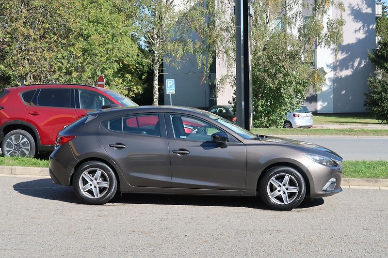 Mazda 3 (2014) HB 1,5 G100, 2 sady kol, ČR - fotka 4 z 28