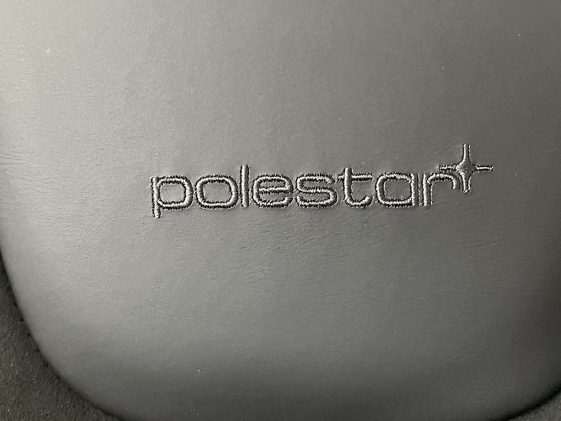 Volvo V60 POLESTAR Limited Edition, ČR - fotka 36 z 39