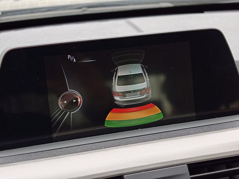 BMW Řada 3 320i xDrive, 1.majitel - fotka 23 z 25