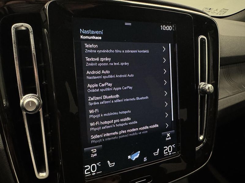 Volvo XC40 T5 RECHARGE CZ - fotka 45 z 48