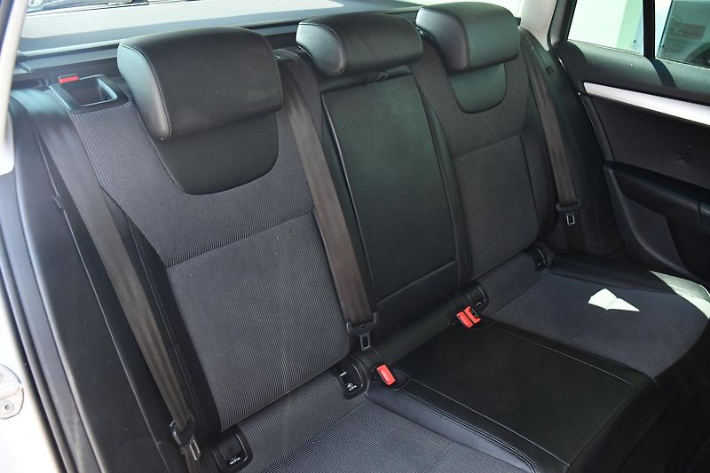 Škoda Octavia 1.5TSi 110kW DSG NAV ACC - fotka 17 z 48