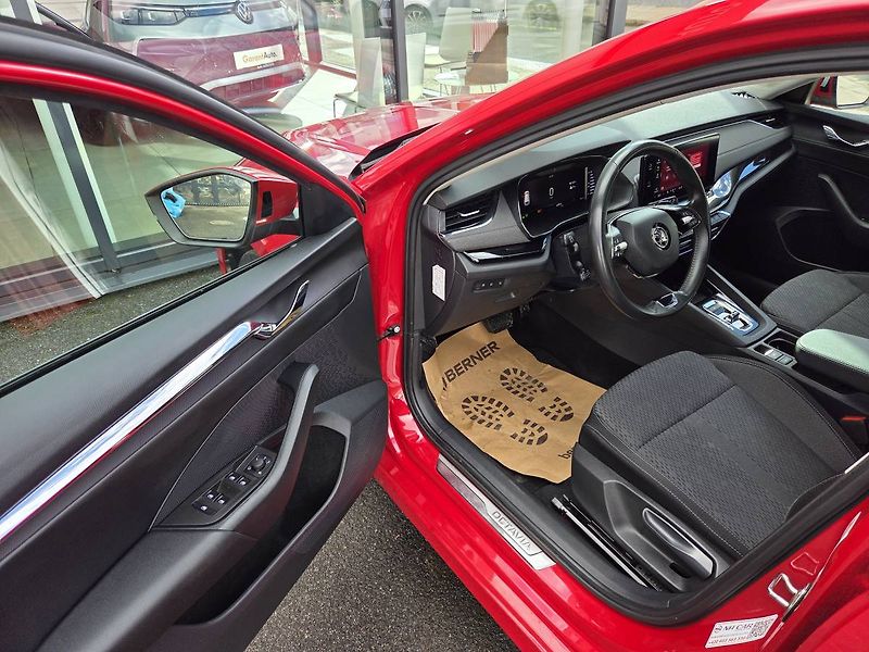 Škoda Octavia (2022) 1.5 TSI DSG Style+ - fotka 10 z 37