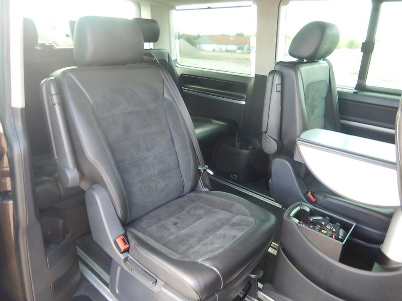 Volkswagen Multivan 2.o TDi 150 kw - fotka 9 z 20