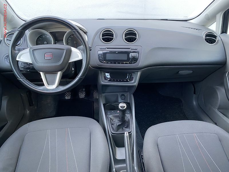 Seat Ibiza (2012) 1.4i, Copa, tempo - fotka 8 z 16