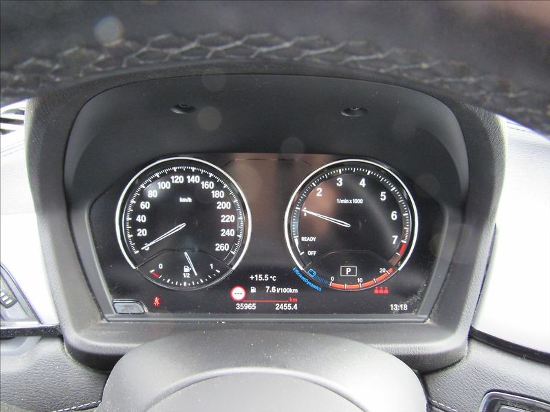 BMW X2 1,5 T sDrive 18I 103kW - fotka 13 z 33