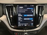 Volvo XC60 B4 FWD Momentum PRO AT8 - náhled 38