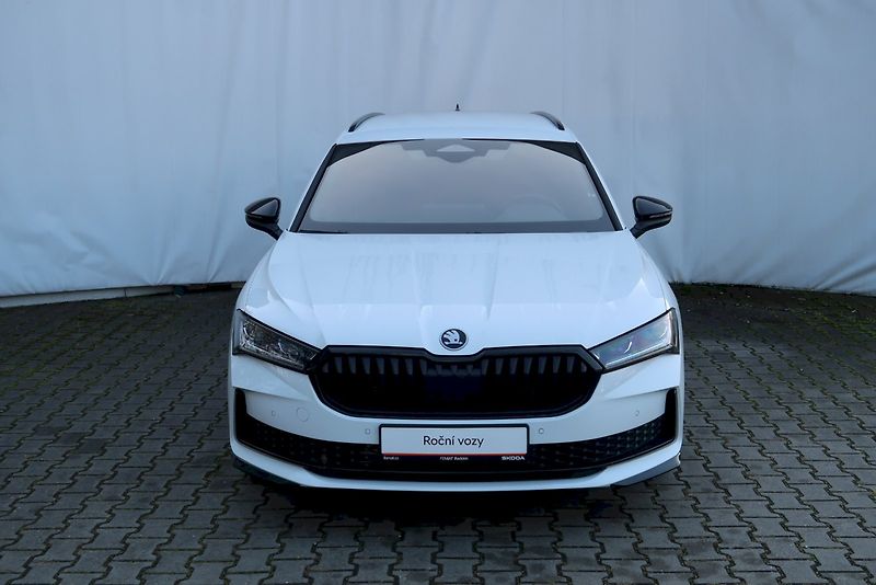 Škoda Superb (2025) Combi SportLine  2,0 TSi/ 150 - fotka 23 z 32