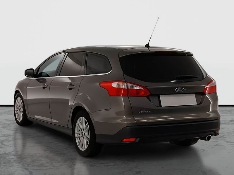 Ford Focus (2012) Titanium 2.0 TDCi, Serv.kniha - fotka 4 z 20