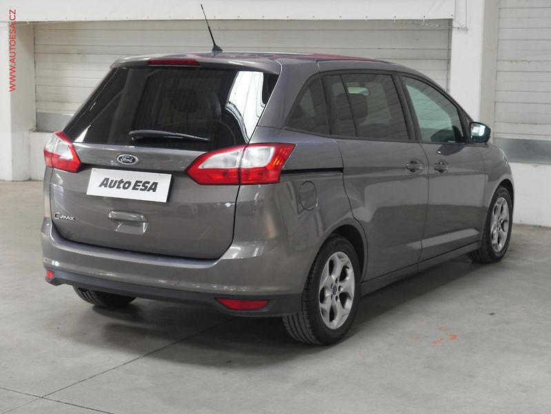 Ford Grand C-MAX (2013) 1.6 TDCi, 2.maj,ČR, AC - fotka 4 z 17