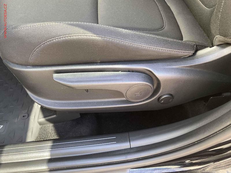 Hyundai Tucson (2023) 1.6 T-GDi, 1.maj,ČR, Smart - fotka 14 z 18