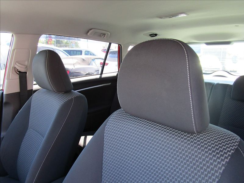 Toyota Verso 1.6 D-4D, aut. Klima, 1. maj. - fotka 14 z 41