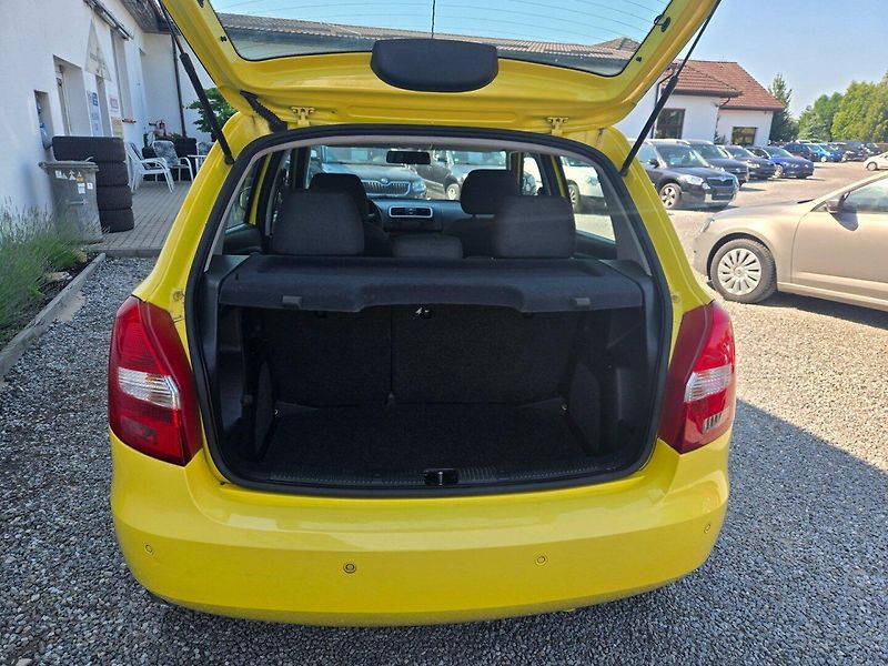 Škoda Fabia (2009) 1.4 16V Serviska - fotka 16 z 30