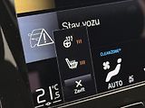 Volvo XC40 B4 AWD MOMENTUM PRO CZ - náhled 24