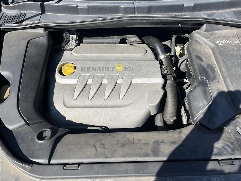 Renault Vel Satis 2,2 dCi TAŽNÉ STK 12/2026 - fotka 23 z 27