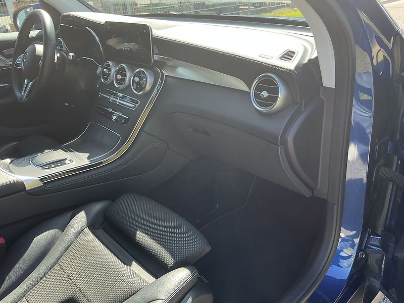 Mercedes-Benz GLC 220 d 4MATIC - fotka 10 z 28