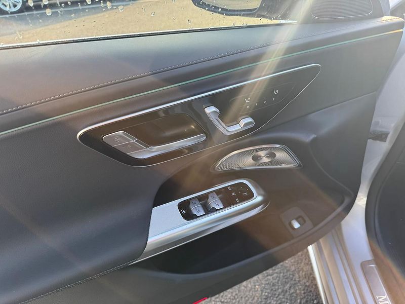 Mercedes-Benz Třídy E (2025) E 450 d 4MATIC - fotka 9 z 25