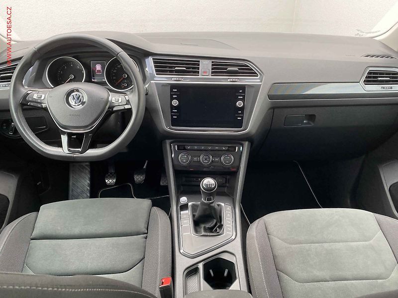 Volkswagen Tiguan (2019) 1.5 TSi, 1.maj,ČR, R-Line - fotka 8 z 18