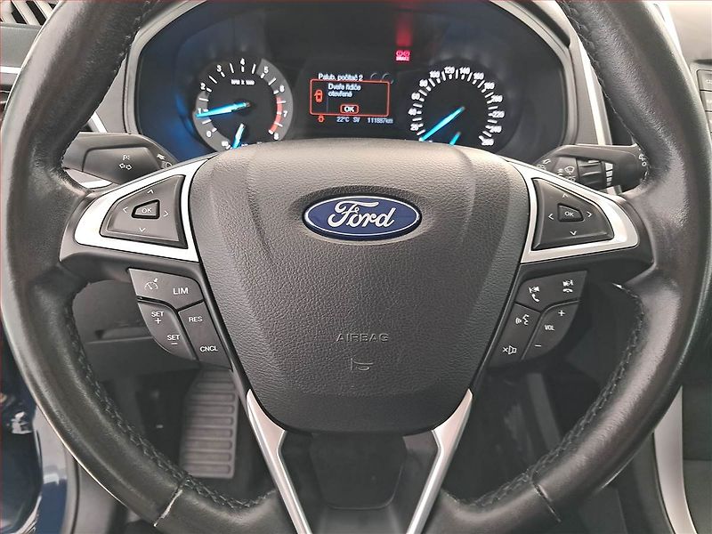 Ford S-MAX (2018) 1.5 EcoBoost, 7 míst, Tempomat - fotka 16 z 16