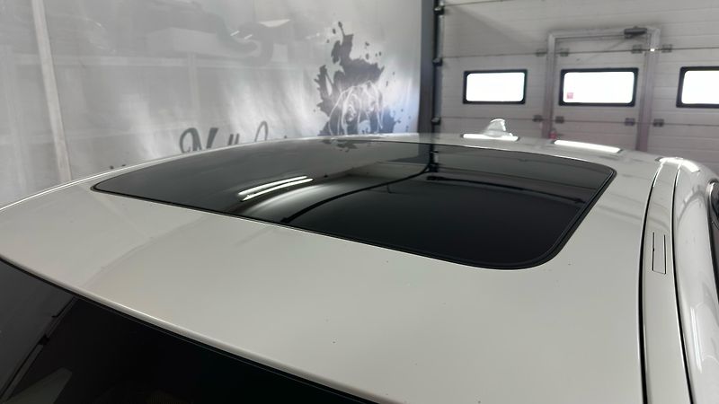 BMW Řada 5 XDIRVE/SPORT LINE/2 SADY GUM - fotka 20 z 55