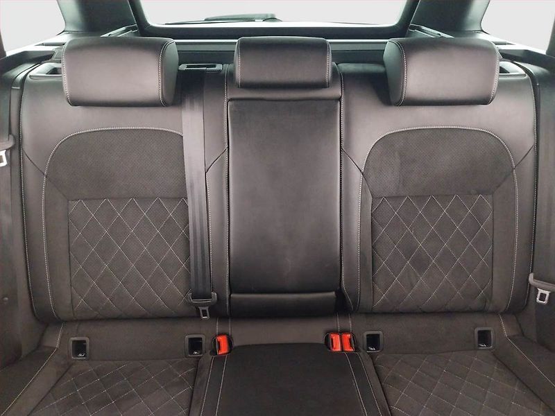 Škoda Superb (2023) Sportline 2.0 TDI - fotka 10 z 23
