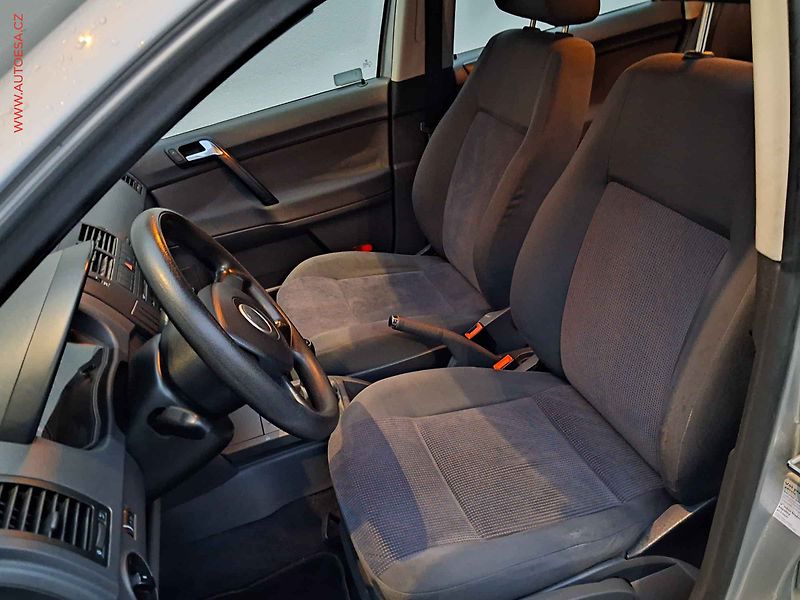 Volkswagen Polo (2006) 1.2i, ČR, STK5/28 - fotka 9 z 14