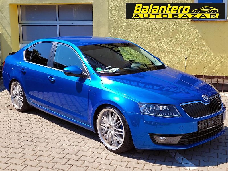 Škoda Octavia Elegance *SERV.KN,BIXENONY   - fotka 1 z 48