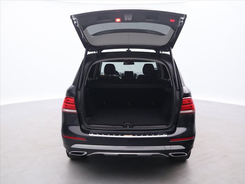 Mercedes-Benz GLE 3,0 190kW 350d 4Matic - fotka 9 z 31