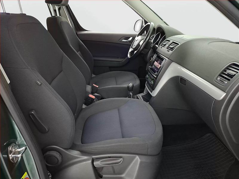 Škoda Yeti (2013) Style 2.0 TDI, 4X4, Navi - fotka 9 z 17