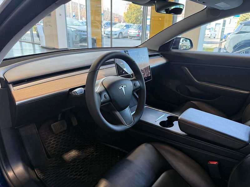 Tesla Model 3 LR, Tažné, Tepelné čerpadlo, 1 - fotka 12 z 20