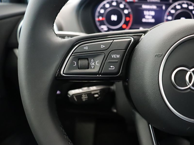 Audi Q2 Advanced 35 TFSI Stronic - fotka 17 z 27