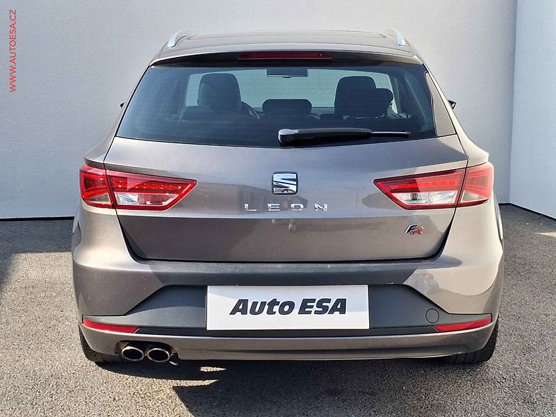 Seat Leon (2014) 1.8 TSi, FR, LED, panor, navi - fotka 5 z 18