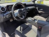 Mercedes-Benz Třídy A (2019) 180d / AMG line / automat - náhled 17