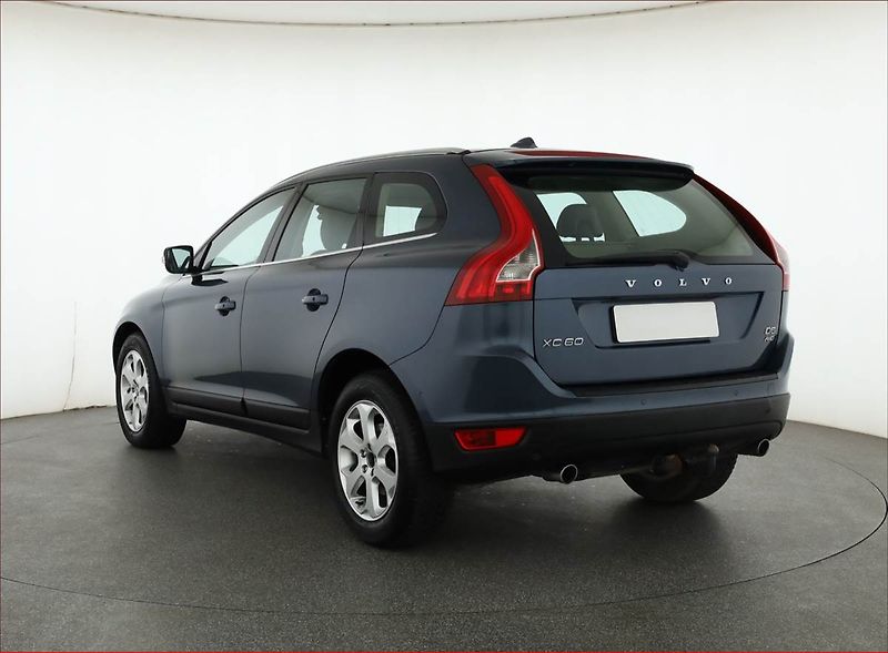 Volvo XC60 (2010) D5 Polestar, 4X4, Automat - fotka 4 z 17