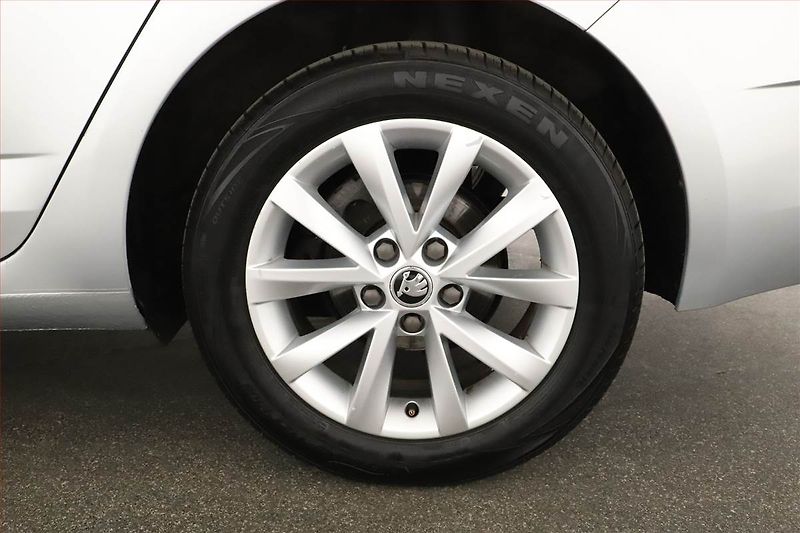 Škoda Octavia (2018) Style 1.6 TDI, Serv.kniha - fotka 14 z 14