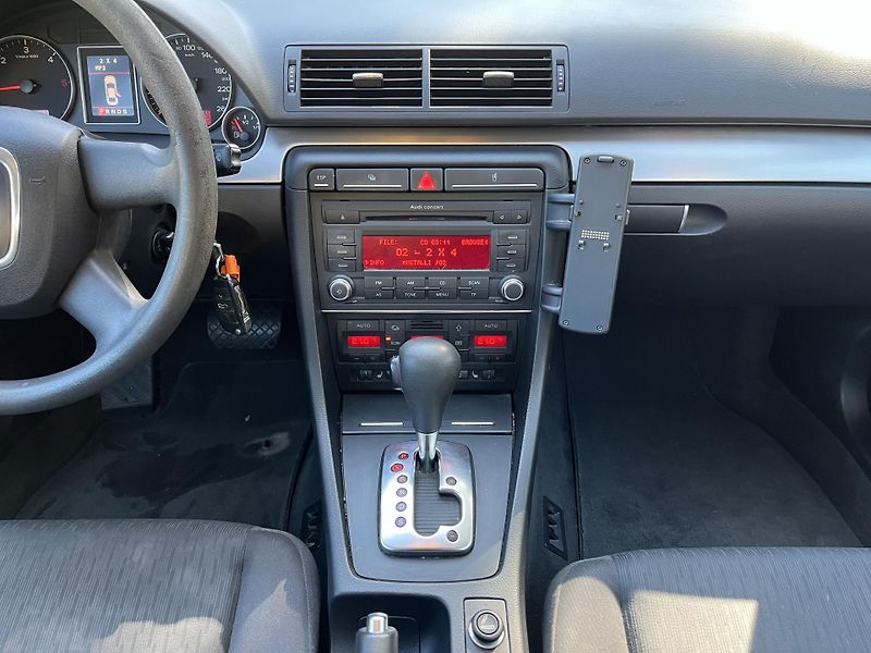 Audi A4 2,7 TDI V6 /132 kW /  - fotka 27 z 31