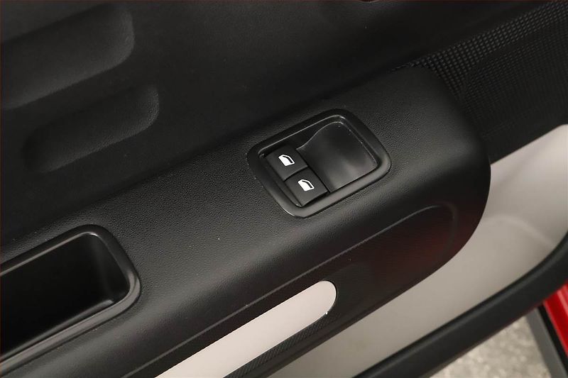 Citroën C3 (2019) 1.2 PureTech, ČR,1.maj - fotka 9 z 14