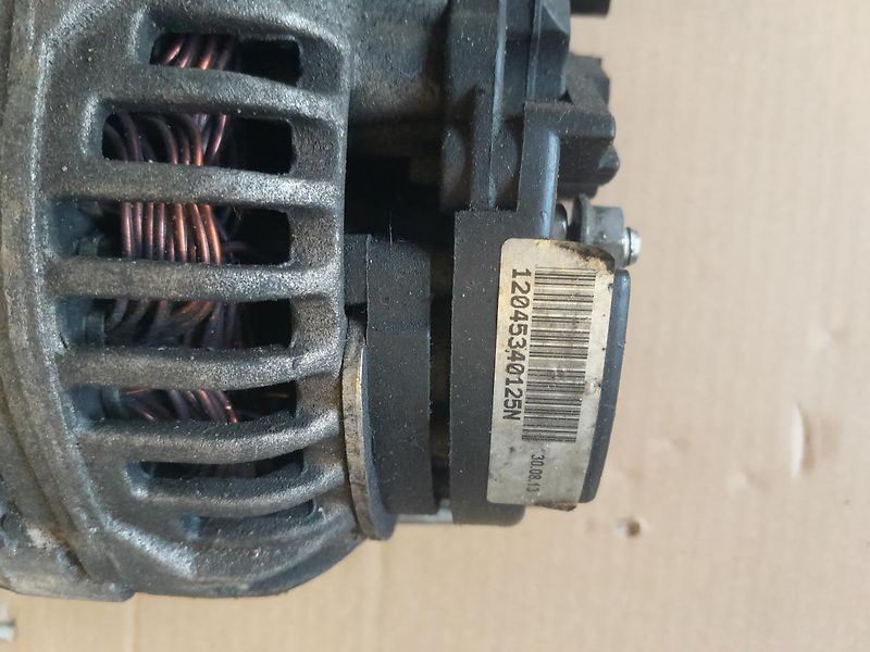 Audi A4 2.0TDI 103Kw Alternátor 140Ah - fotka 2 z 2