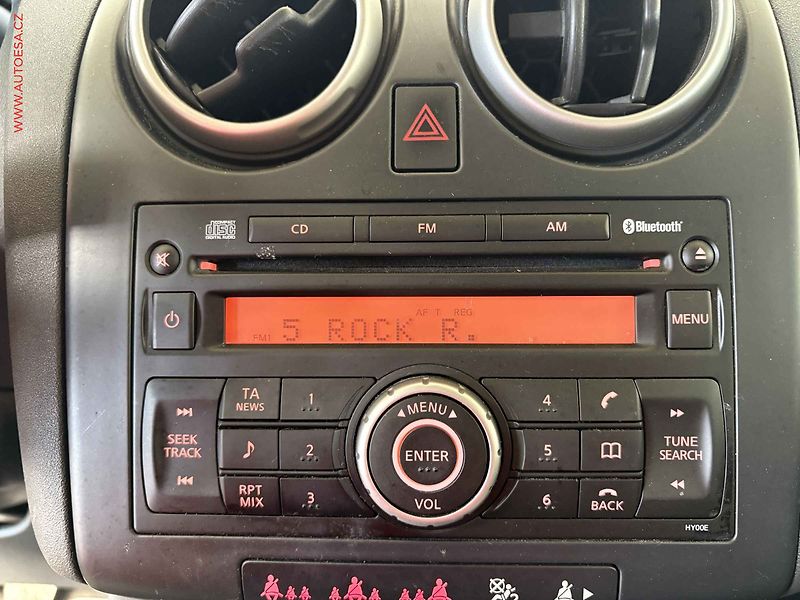 Nissan Qashqai (2008) 2.0DCi 4x4, AC, temp - fotka 11 z 15