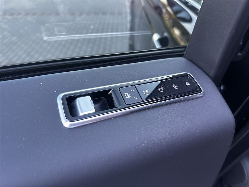 Land Rover Range Rover 5,0 SV Autobiography 5.0 S/C - fotka 22 z 30